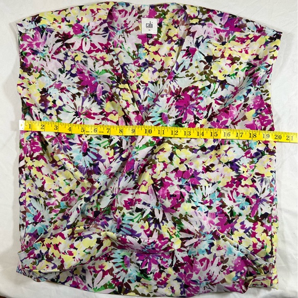 Cabi Women’s Eden Floral short Sleeve Blouse #5211 Medium - Picture 5 of 6